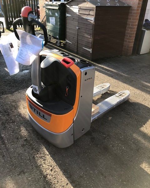 Used but New STILL EXU16 Pallet Truck