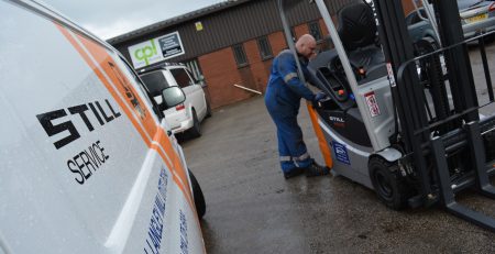 Forklift Service, do's and don'ts of maintaining your forklift