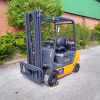 2000kgs Compact Gas Forklift 1