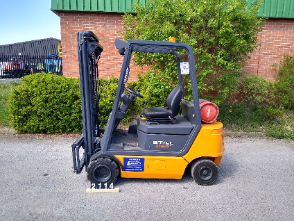 2000kgs Compact Gas Forklift 2