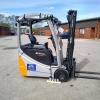 3-Wheel Electric Forklift 1