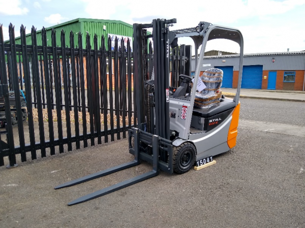 STILL 3 Wheel Electric 1500kgs/1600kgs