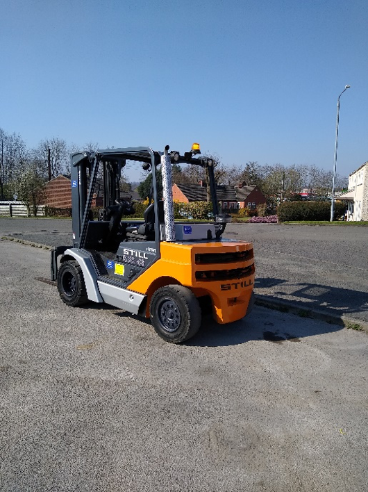 Still 4500kgs diesel forklift 1