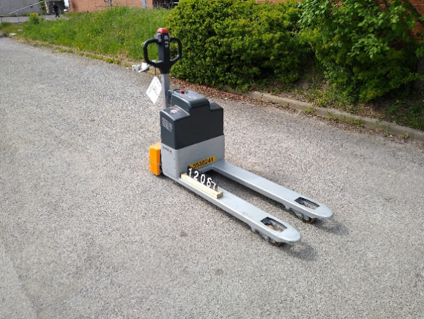 STILL Pallet Truck 1500kgs 2