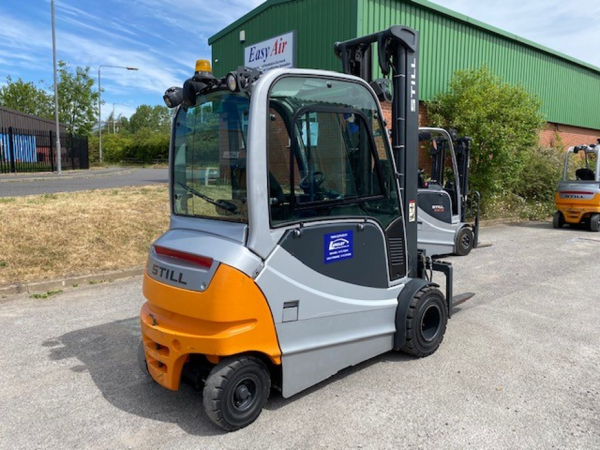 STILL 4-Wheel Electric Forklift