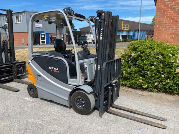 STILL 2500kgs Electric Forklift