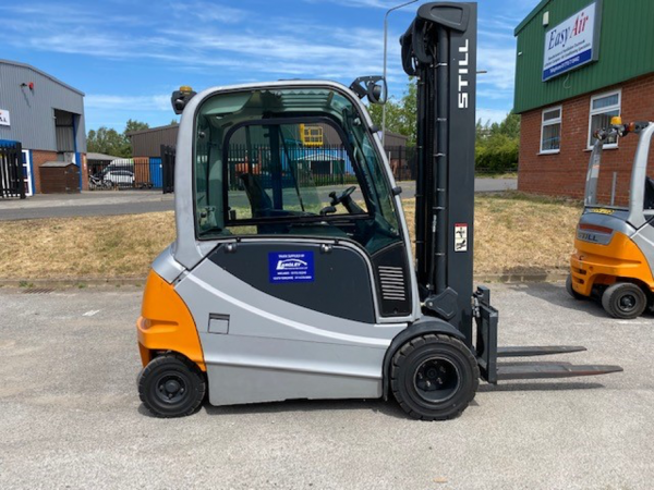 STILL 4-Wheel Electric Forklift