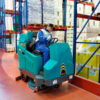LARGE RIDE-ON BATTERY POWERED SCRUBBER DRIER