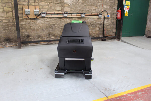 INDUSTRIAL WALK BEHIND SCRUBBER DRIER 2