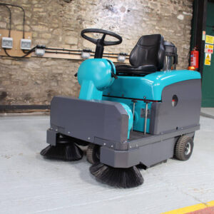 SMALL RIDE ON SWEEPER