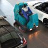 LARGE RIDE-ON BATTERY POWERED SCRUBBER DRIER