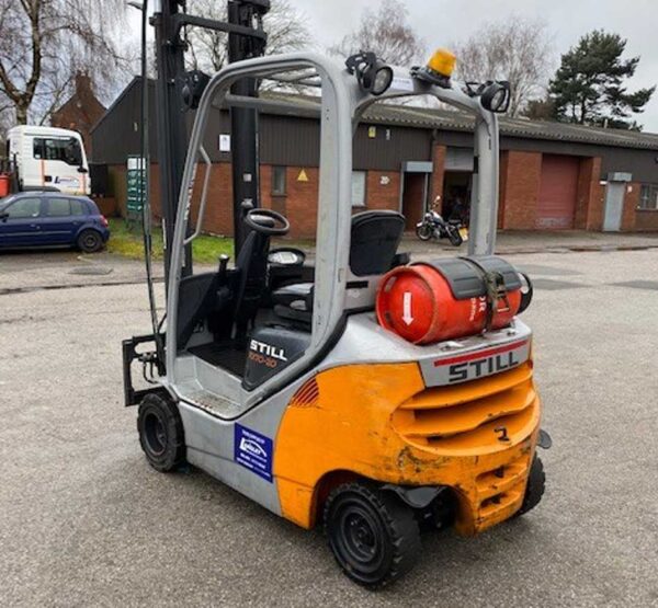 STILL-Compact-Gas-Truck-2